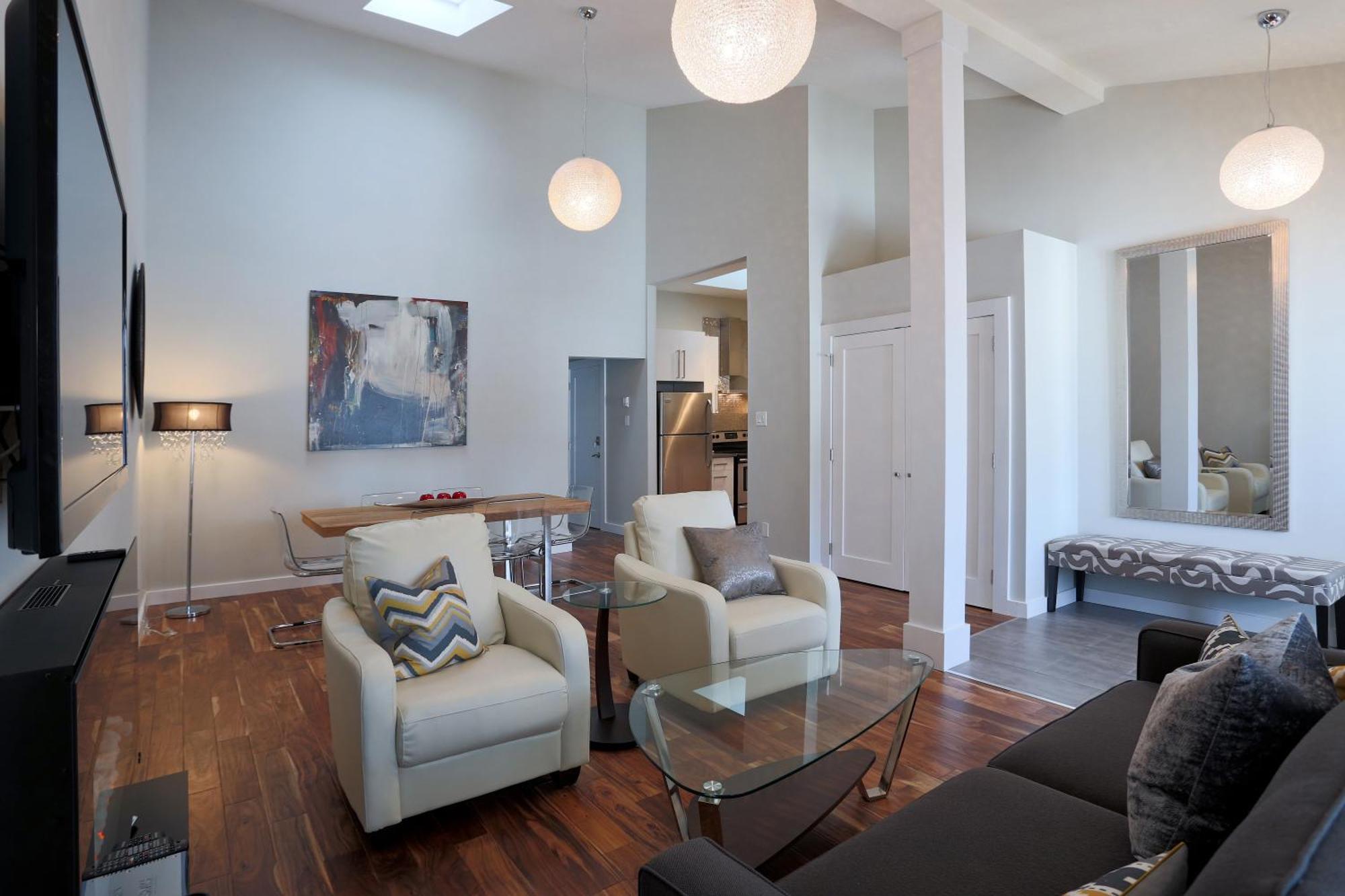 Boardwalk Homes - Executive Townhomes Китченер Экстерьер фото