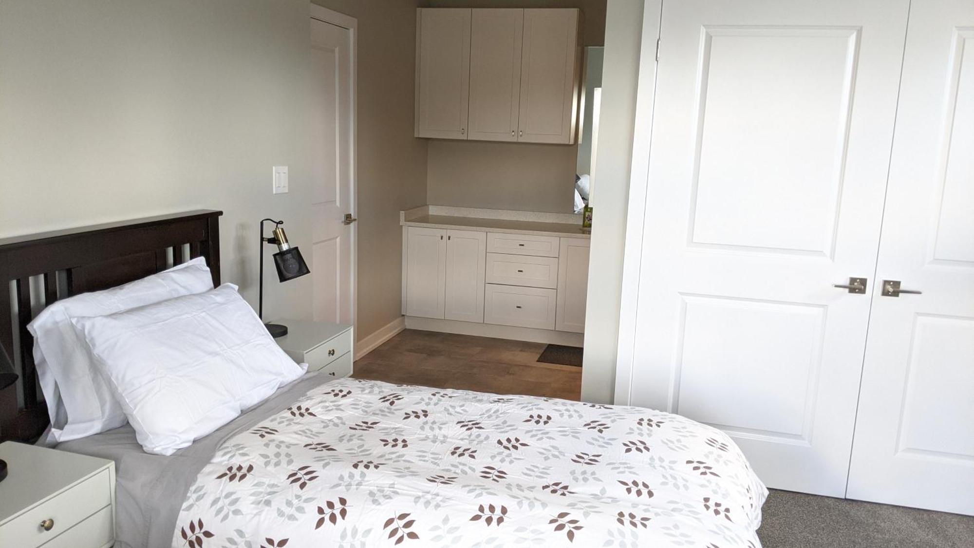 Boardwalk Homes - Executive Townhomes Китченер Экстерьер фото